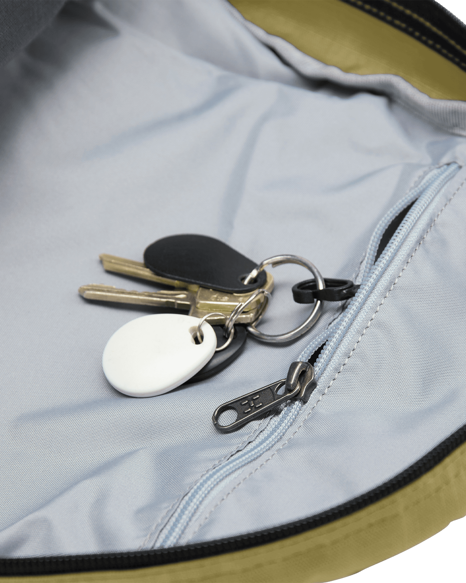 True Black/Olive Green