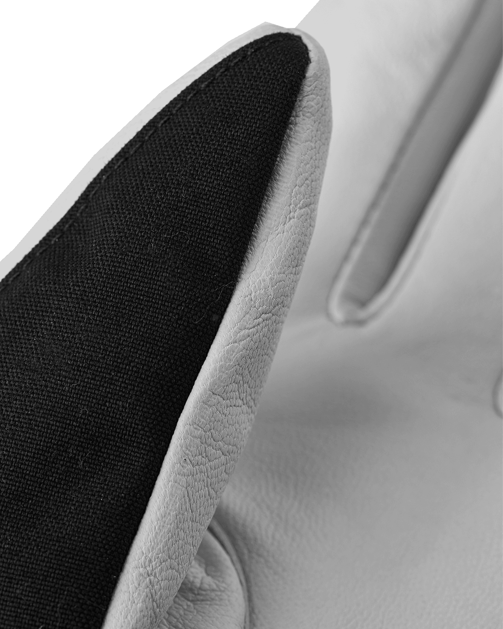 Black/Off White