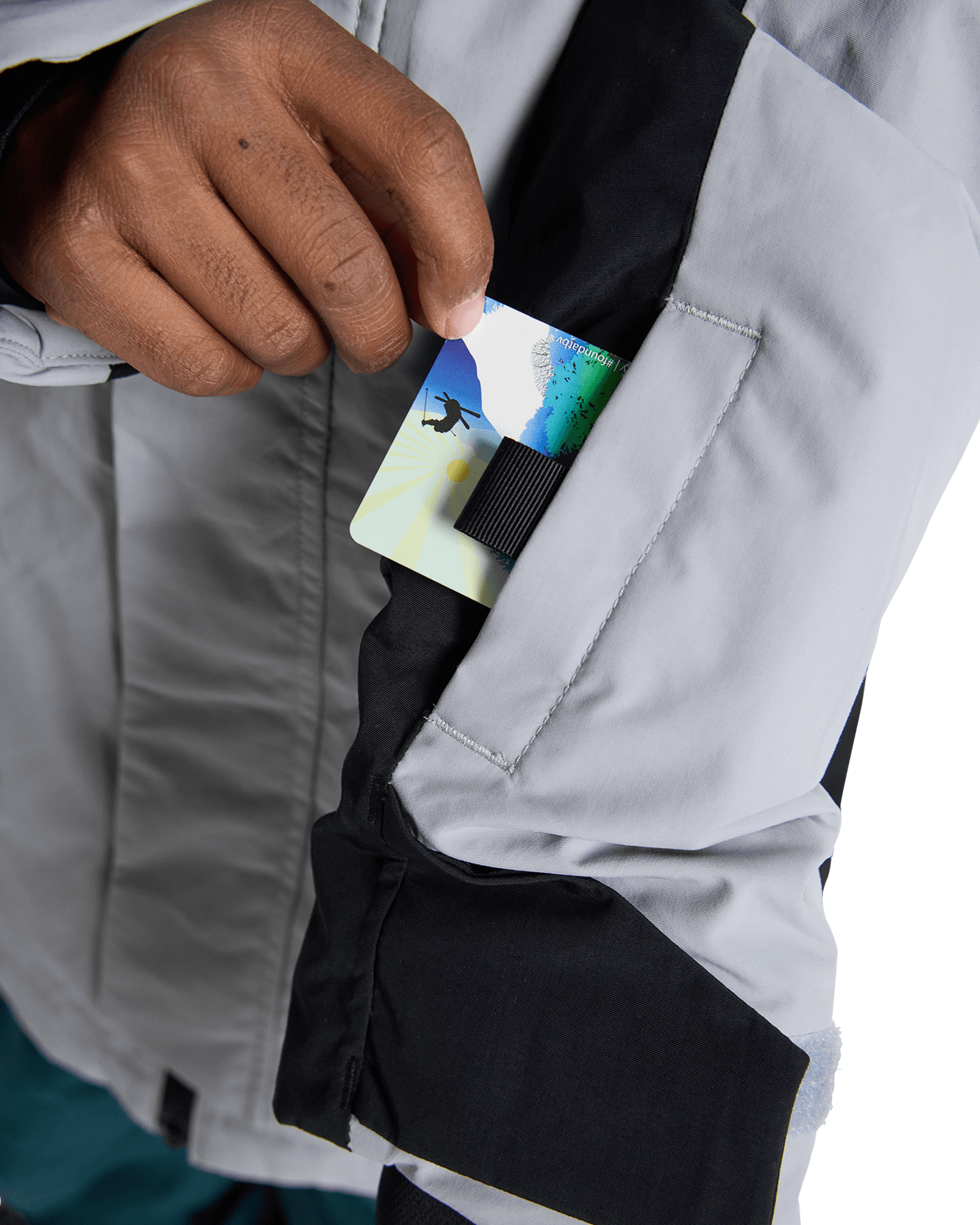 Silver Sconce/True Black