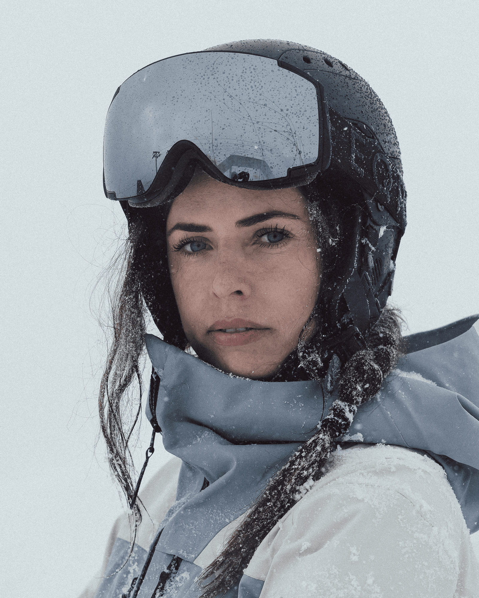 Deep Black-Smoke/Silver Mirror