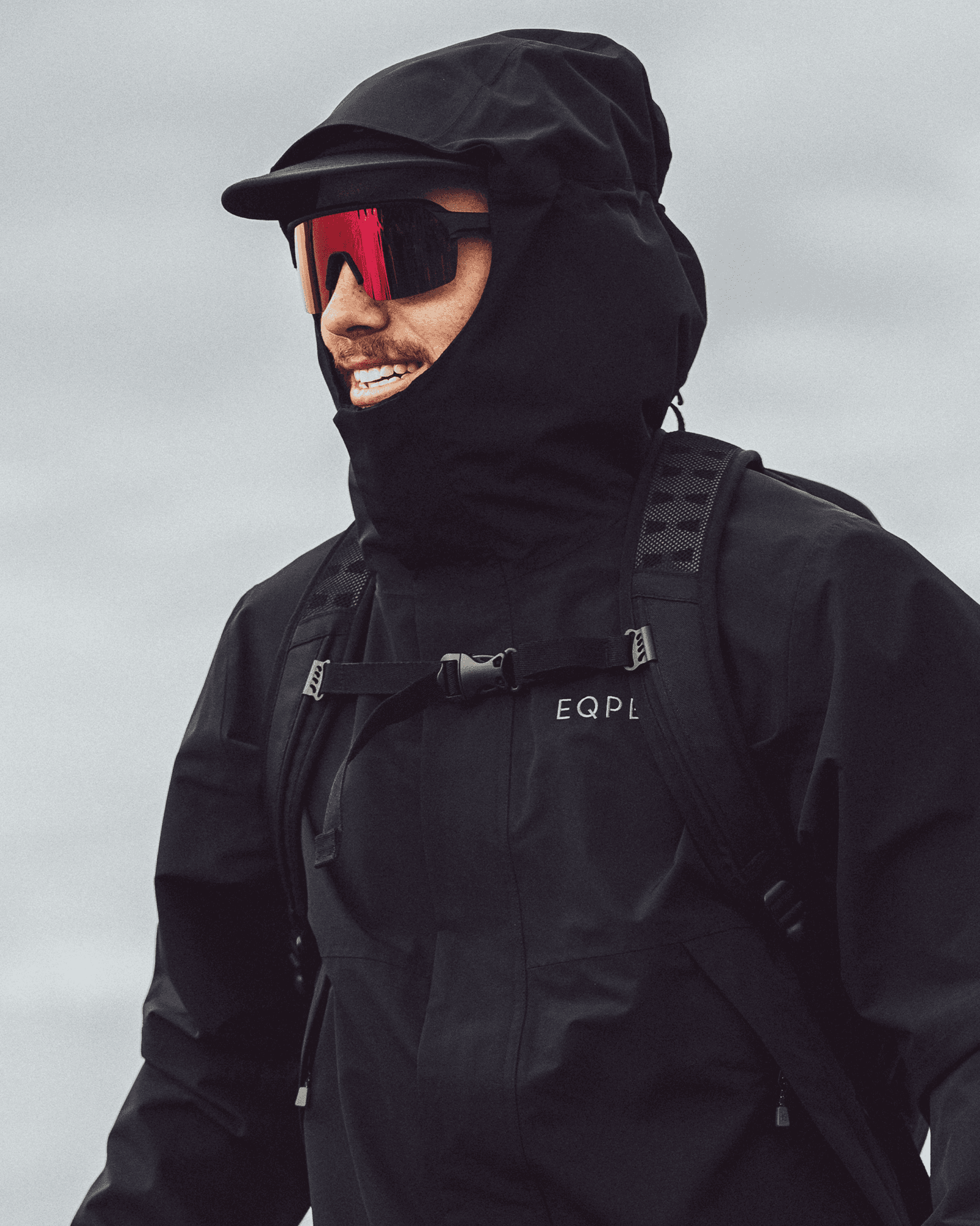 Black-Smoke / Red Multi